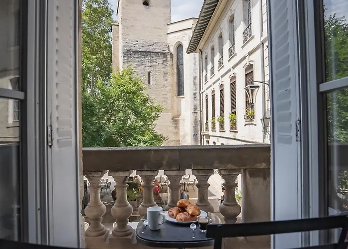 Le Balcon Du Roi Rene